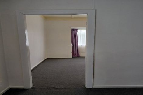 Photo of property in 1/12 Hinekohu Street, New Lynn, Auckland, 0600