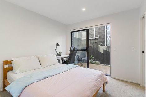 Photo of property in 2/51 Aranui Road, Mount Wellington, Auckland, 1060