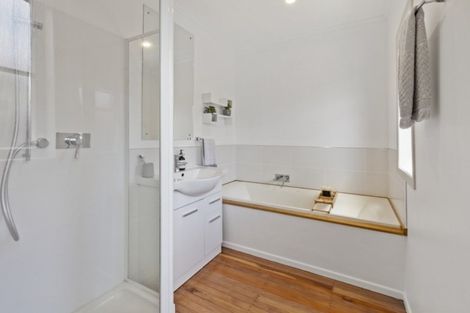 Photo of property in 16 Alexander Street, Papakura, 2110