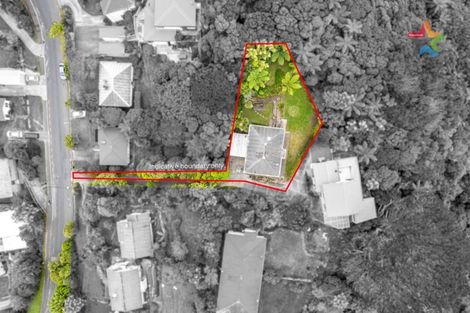 Photo of property in 12 Montgomery Avenue, Karori, Wellington, 6012