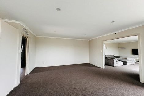 Photo of property in 8 Gibraltar Way, Fitzherbert, Palmerston North, 4410