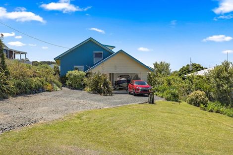 Photo of property in 43 Cumberland Street, Leigh, 0985