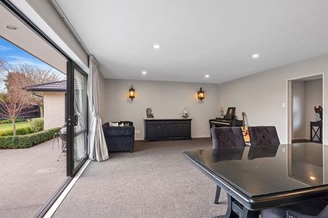 Photo of property in 18 Dunaverty Place, Broomfield, Christchurch, 8042