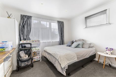 Photo of property in 16 Totara Street, Otaki, 5512