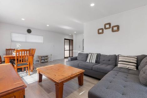 Photo of property in 106b Beach Road, Pahurehure, Papakura, 2113