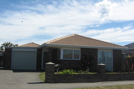 Photo of property in 2 Vivian Street, Burwood, Christchurch, 8083