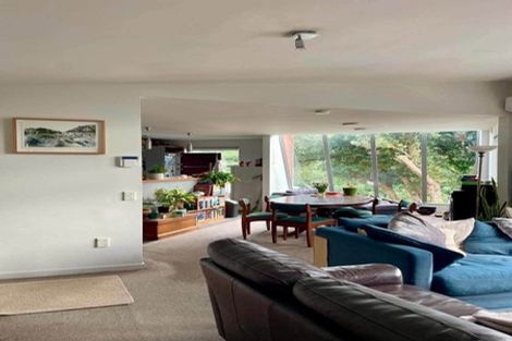 Photo of property in 126 Creswick Terrace, Northland, Wellington, 6012
