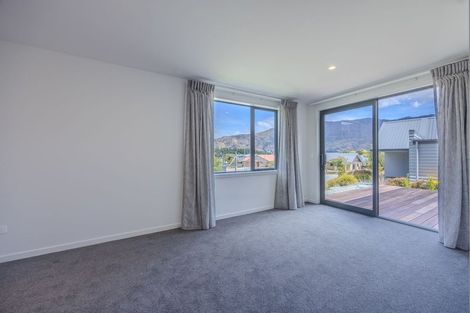 Photo of property in 3 Landsborough Lane, Wanaka, 9305