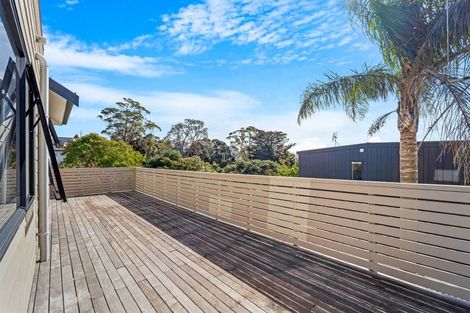 Photo of property in 11 Mizpah Road, Waiake, Auckland, 0630