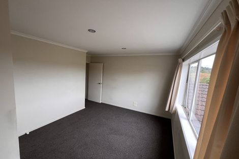 Photo of property in 9 Canyon Drive, Oteha, Auckland, 0632