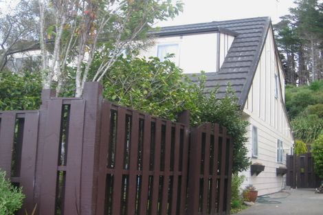 Photo of property in 7b Percy Dyett Drive, Karori, Wellington, 6012