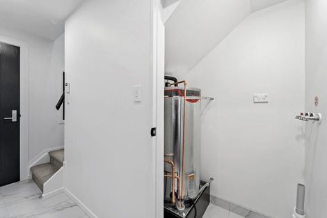 Photo of property in 11/23 Tudor Road, Henderson, Auckland, 0610