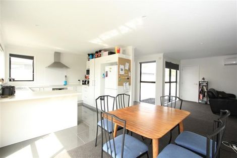 Photo of property in 9a Warwick Avenue, St Andrews, Hamilton, 3200