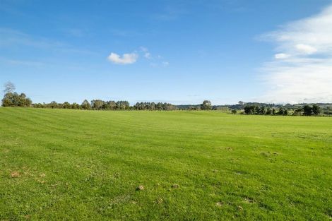 Photo of property in 30 Sunnyside Road, Coatesville, 0793