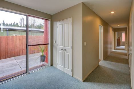 Photo of property in 17 Kiwi Avenue, Waikuku Beach, 7473