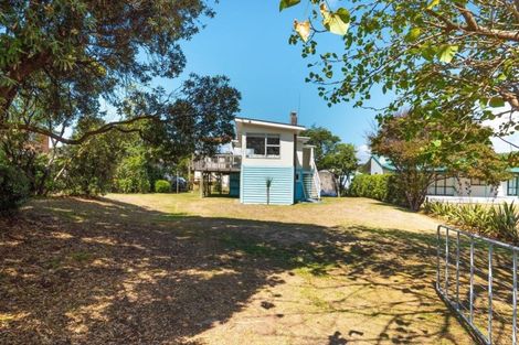 Photo of property in 24 Wehiwehi Road, Matapouri, Whangarei, 0173