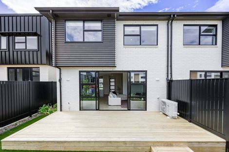 Photo of property in 680 Swanson Road, Swanson, Auckland, 0612