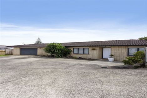 Photo of property in 10a De Thiery Place, Pakuranga Heights, Auckland, 2010