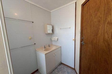 Photo of property in 109 Karaka Street, Castlecliff, Whanganui, 4501