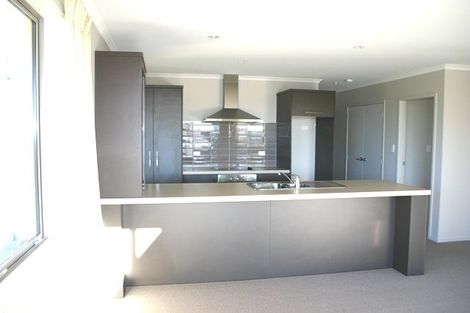 Photo of property in 13 Haden Place, Omokoroa, 3114