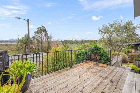 Photo of property in 48 Raumati Crescent, Onerahi, Whangarei, 0110