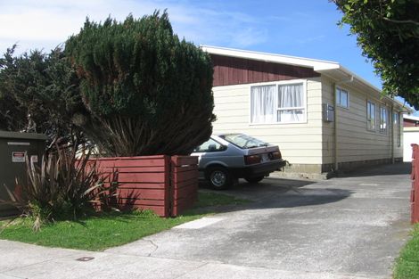 Photo of property in 17 Truscott Avenue, Johnsonville, Wellington, 6037