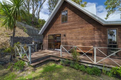 Photo of property in 7 Cannon Hill Crescent, Mount Pleasant, Christchurch, 8081