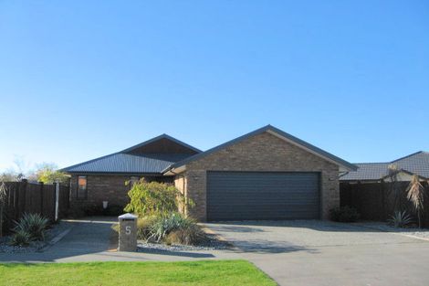 Photo of property in 5 Greenmeadow Gardens, Belfast, Christchurch, 8051