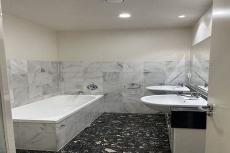 Photo of property in Mon Desir Apartments, 173 Hurstmere Road, Takapuna, Auckland, 0622