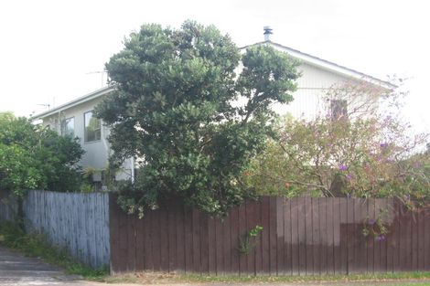 Photo of property in 1/90 Lynwood Road, New Lynn, Auckland, 0600