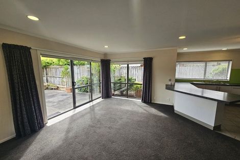 Photo of property in 2/7 Edendale Road, Somerville, Auckland, 2014