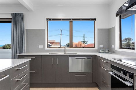 Photo of property in 42 Pohutukawa Avenue, Ohope, 3121