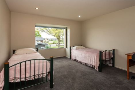 Photo of property in 8 Cunneen Place, Aidanfield, Christchurch, 8025