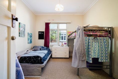Photo of property in 74 Forbury Road, Saint Clair, Dunedin, 9012