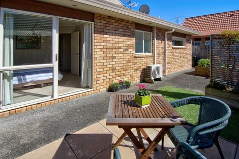 Photo of property in Holdsworth Villas, 59/2 William Donald Drive, Solway, Masterton, 5810