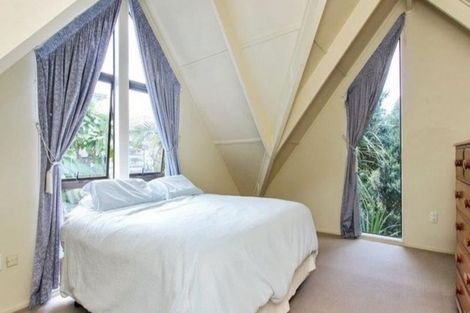 Photo of property in 1/16 Sylvan Crescent, Te Atatu South, Auckland, 0610