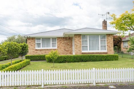 Photo of property in 8 Aurora Terrace, Hillcrest, Hamilton, 3216