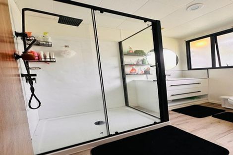 Photo of property in 1 Mcmanaway Grove, Stokes Valley, Lower Hutt, 5019