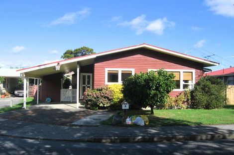 Photo of property in 3 Maoribank Grove, Brown Owl, Upper Hutt, 5018