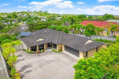 Photo of property in 40 Rivervale Grove, Stanmore Bay, Whangaparaoa, 0932