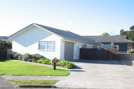 Photo of property in 2/9 Rhine Place, Weymouth, Auckland, 2103