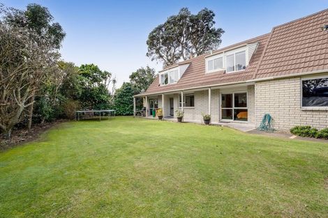 Photo of property in 1138 South Road, Oakura, 4314