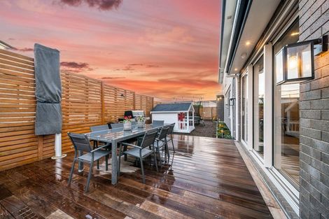 Photo of property in 39 Headsail Drive, Long Bay, Auckland, 0630