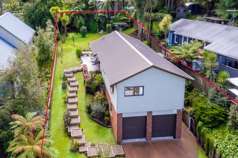 Photo of property in 143 Woodlands Park Road, Titirangi, Auckland, 0604
