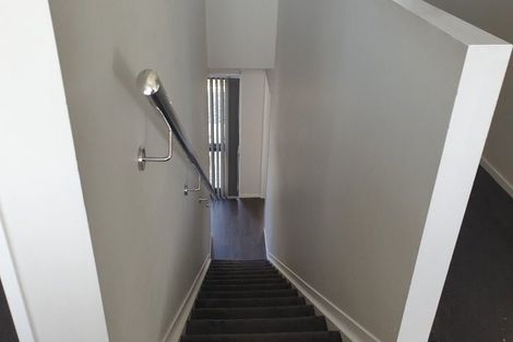 Photo of property in 16 Millcroft Lane, Ranui, Auckland, 0612