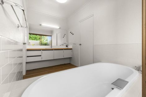 Photo of property in 35a Lucknow Road, Havelock North, 4130