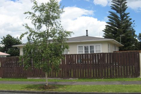 Photo of property in 126 Rowandale Avenue, Manurewa, Auckland, 2102