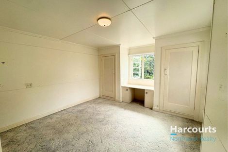Photo of property in 86 Tawa Road, Kumeu, 0891