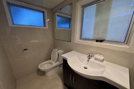 Photo of property in 26 Weldene Avenue, Glenfield, Auckland, 0629