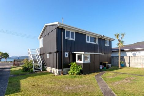 Photo of property in 611 Beach Road, Whangamata, 3620